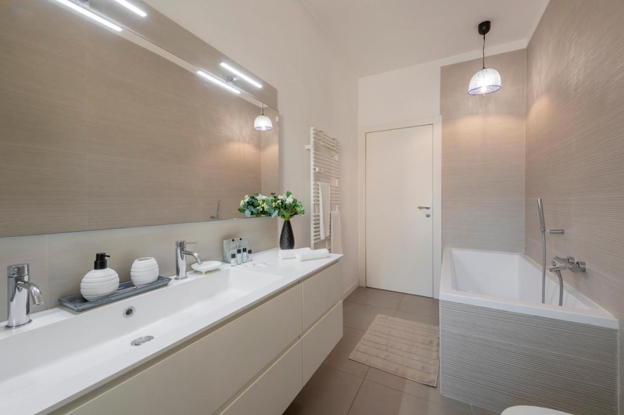 Ferienwohnung Ferrucci, 10 - Elegante Oasi Urbana A Milano Exterior foto